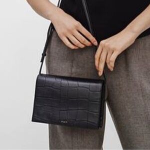 Auxiliary Crossbody